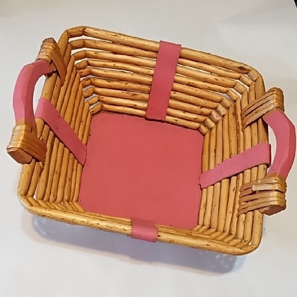 Other - Coral and Tan Wooden 2 Handle Basket